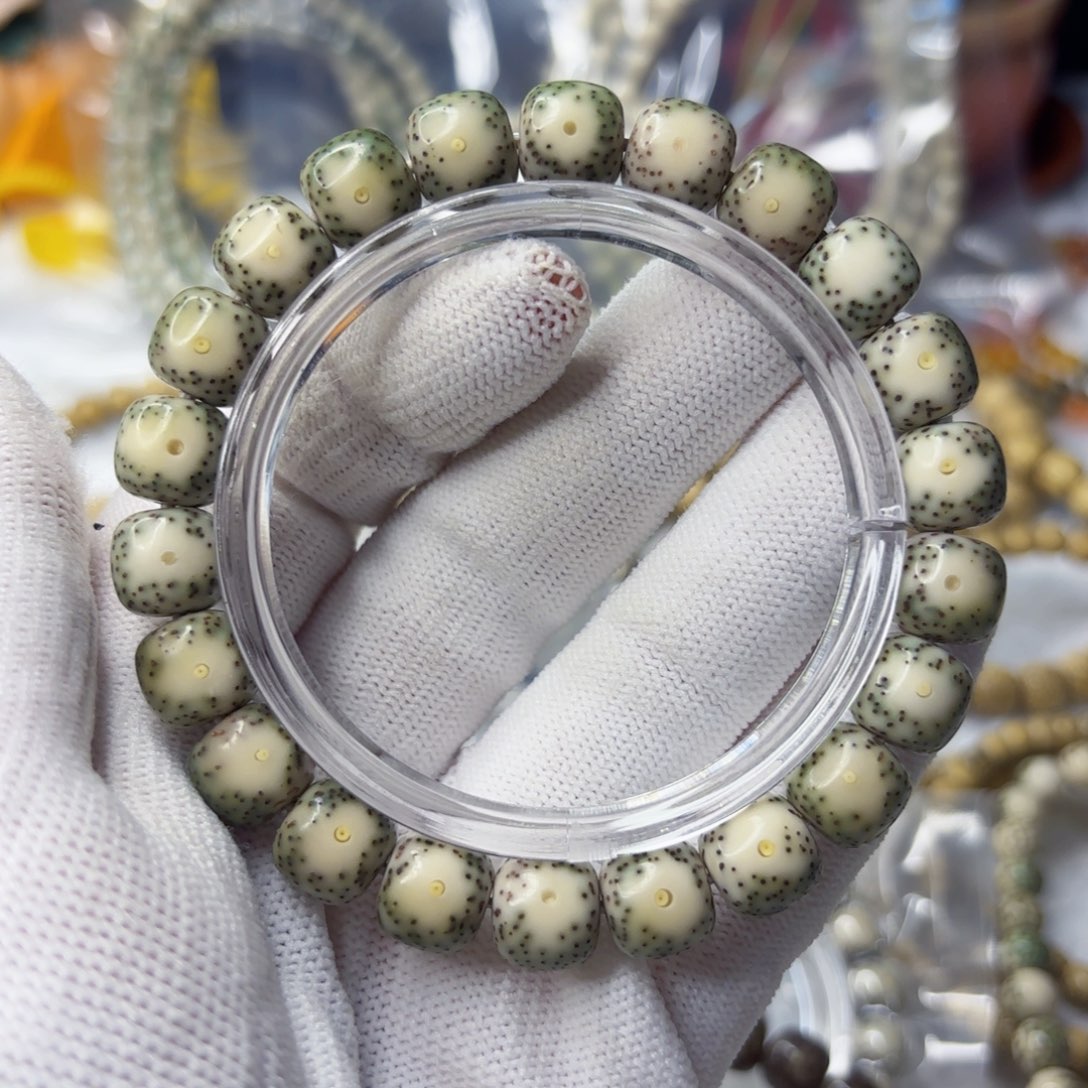 星月菩提吊坠大眼睛