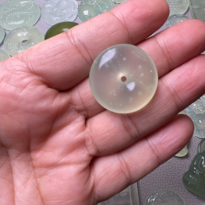 岫玉吊坠(赠链)未镶嵌