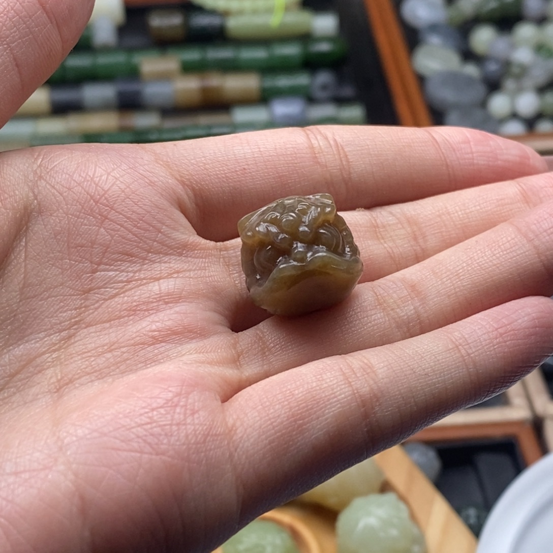 和田玉（糖玉）未镶嵌珠宝半成品