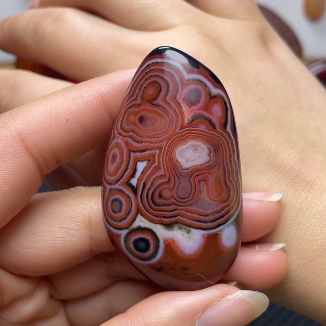 玛瑙/玉髓未镶嵌珠宝奇石