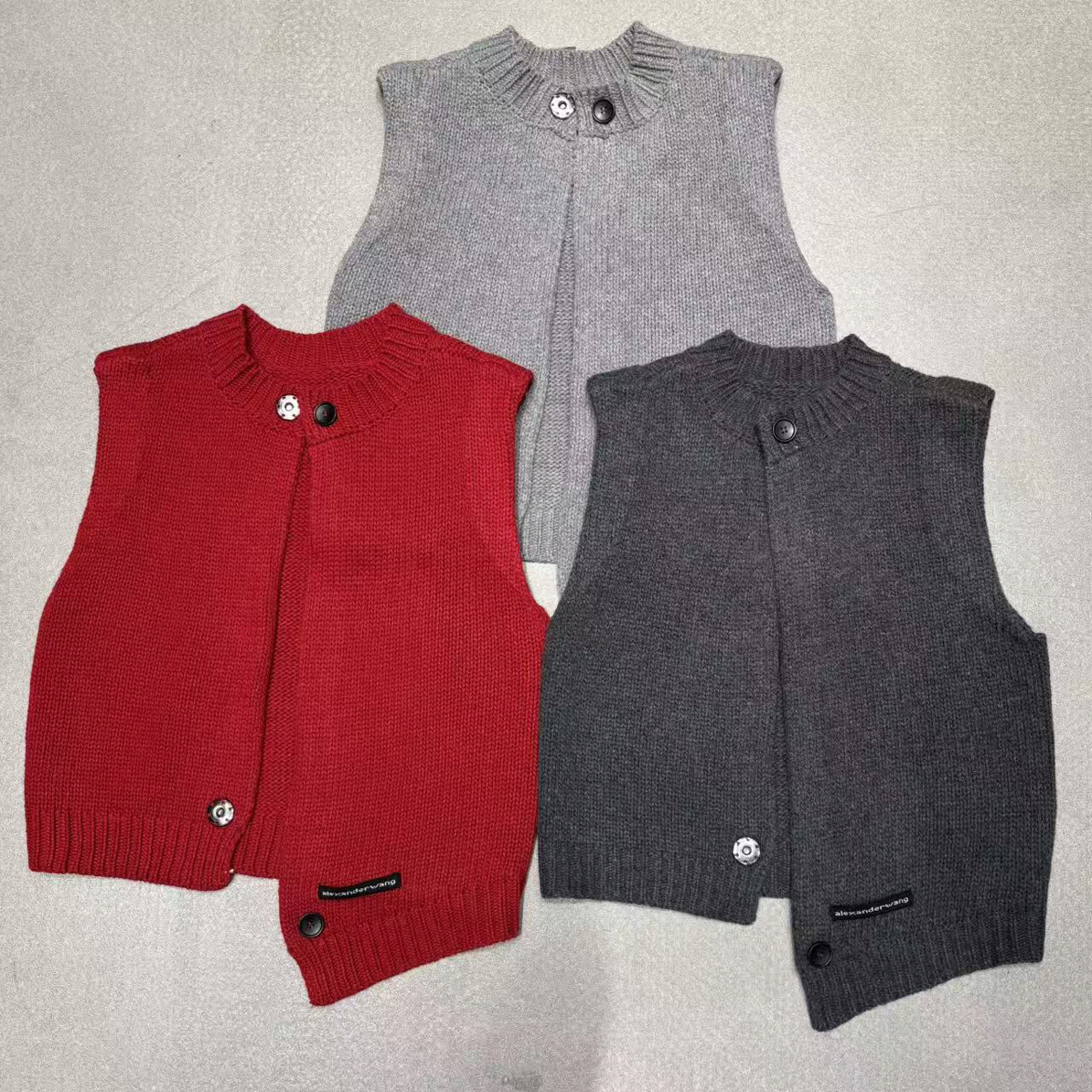 0072 时尚无袖简约复古红色针织马甲