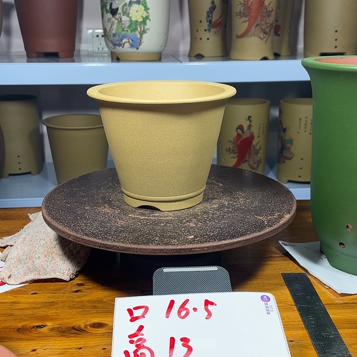 紫砂花盆q w er r t