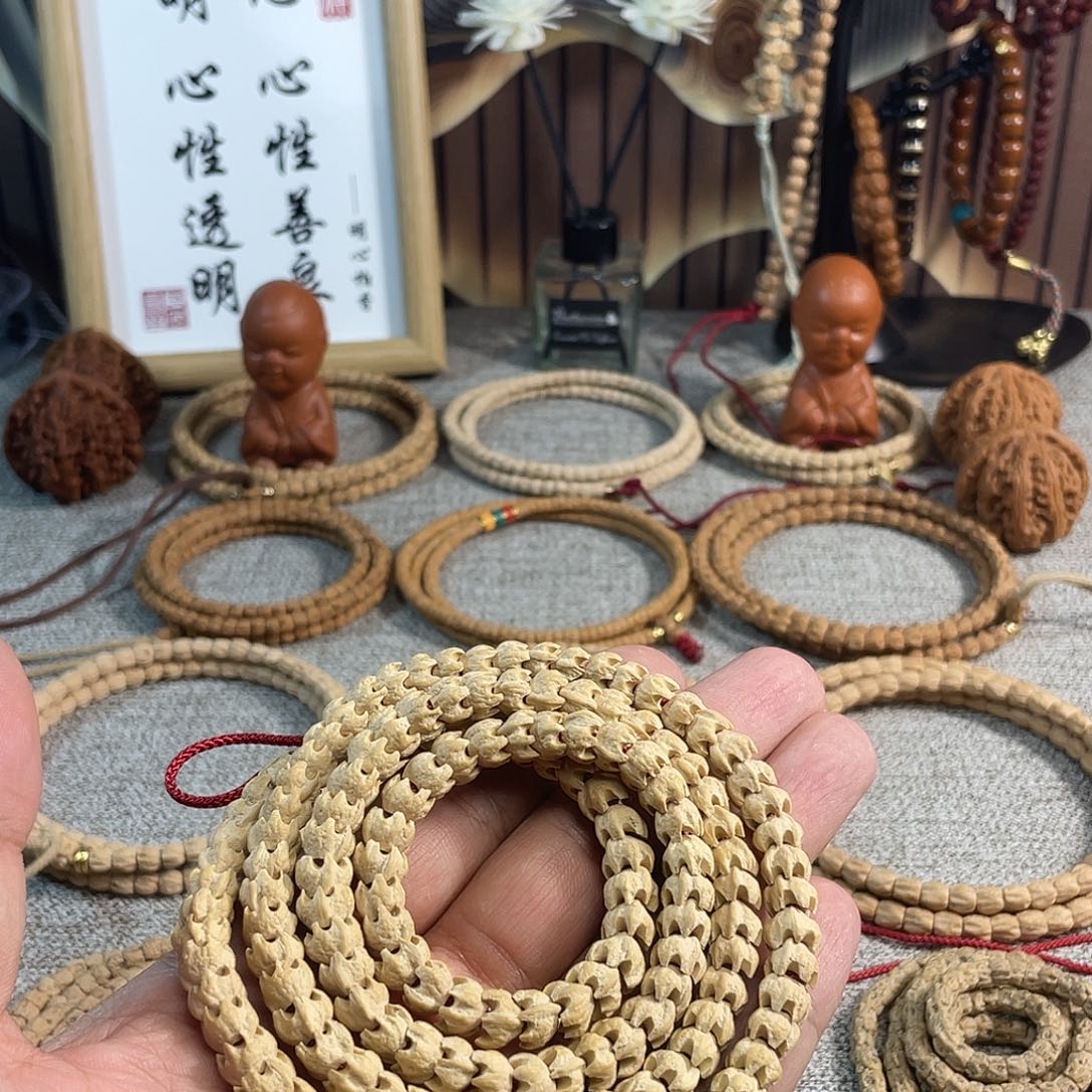 柏香籽/百香籽吊坠魏*