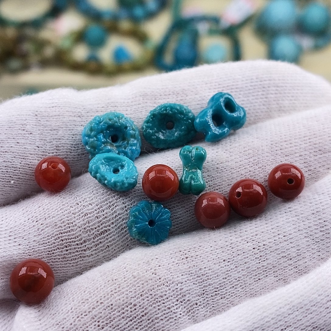 南红玛瑙未镶嵌珠宝奇石