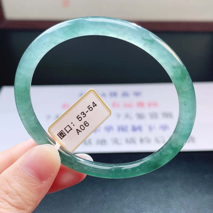 翡翠未镶嵌手镯翡翠手镯78