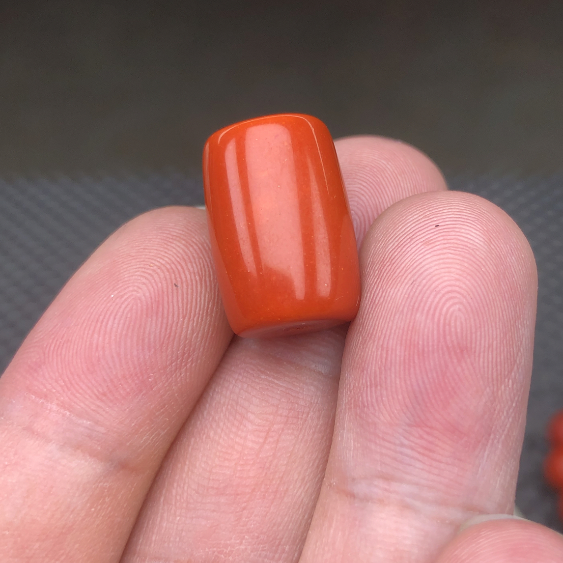 D126满色满肉川料大桶珠18*12mm