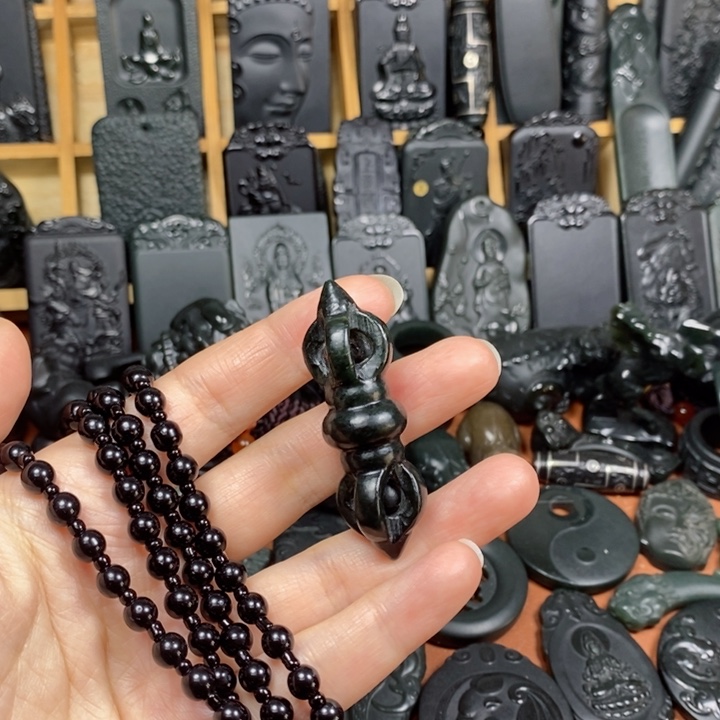 和田玉（青玉）未镶嵌颈饰