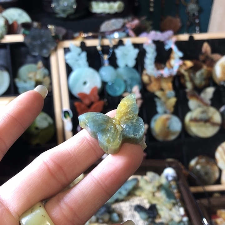 岫玉未镶嵌岫玉挂件