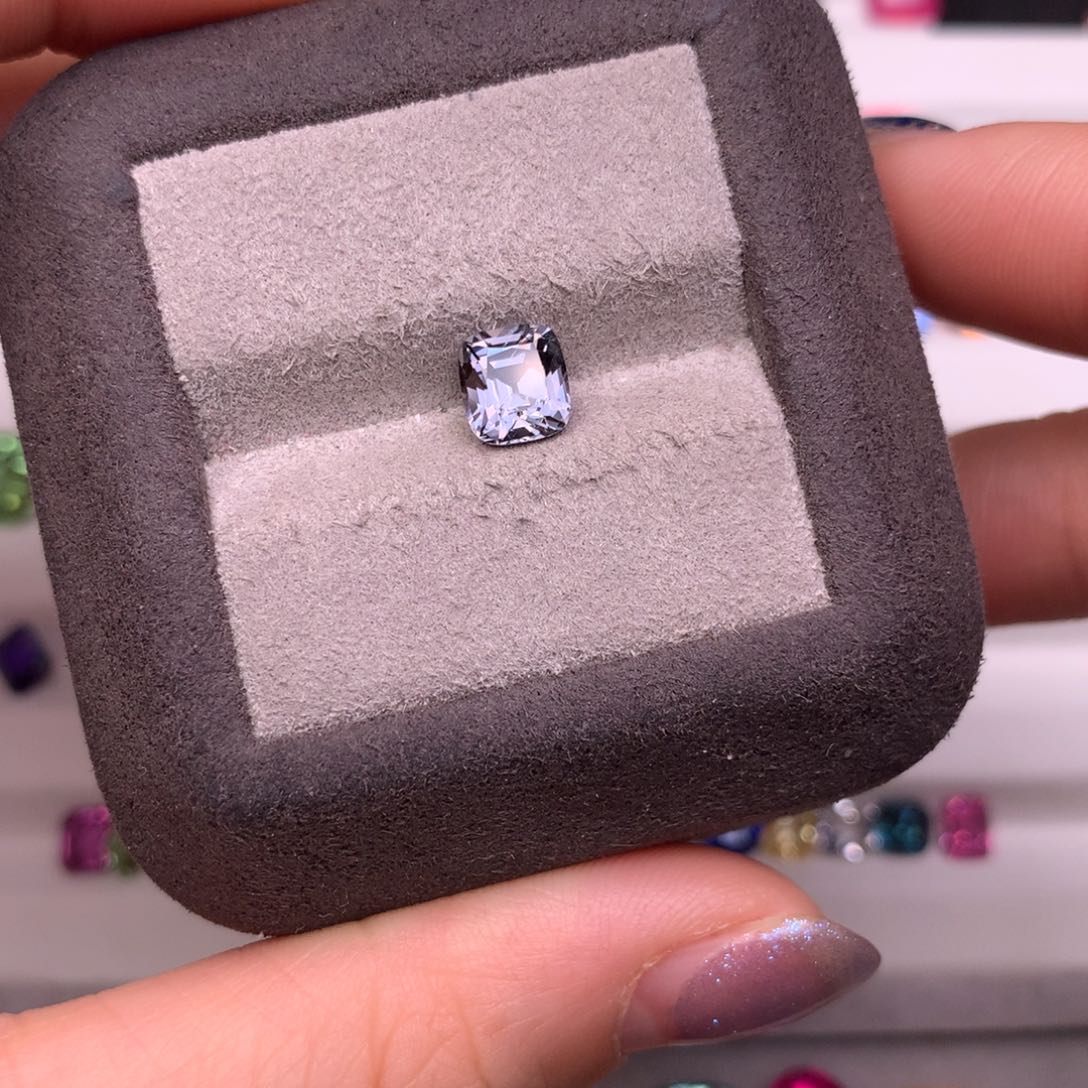 尖晶石裸石未镶嵌1.55克拉