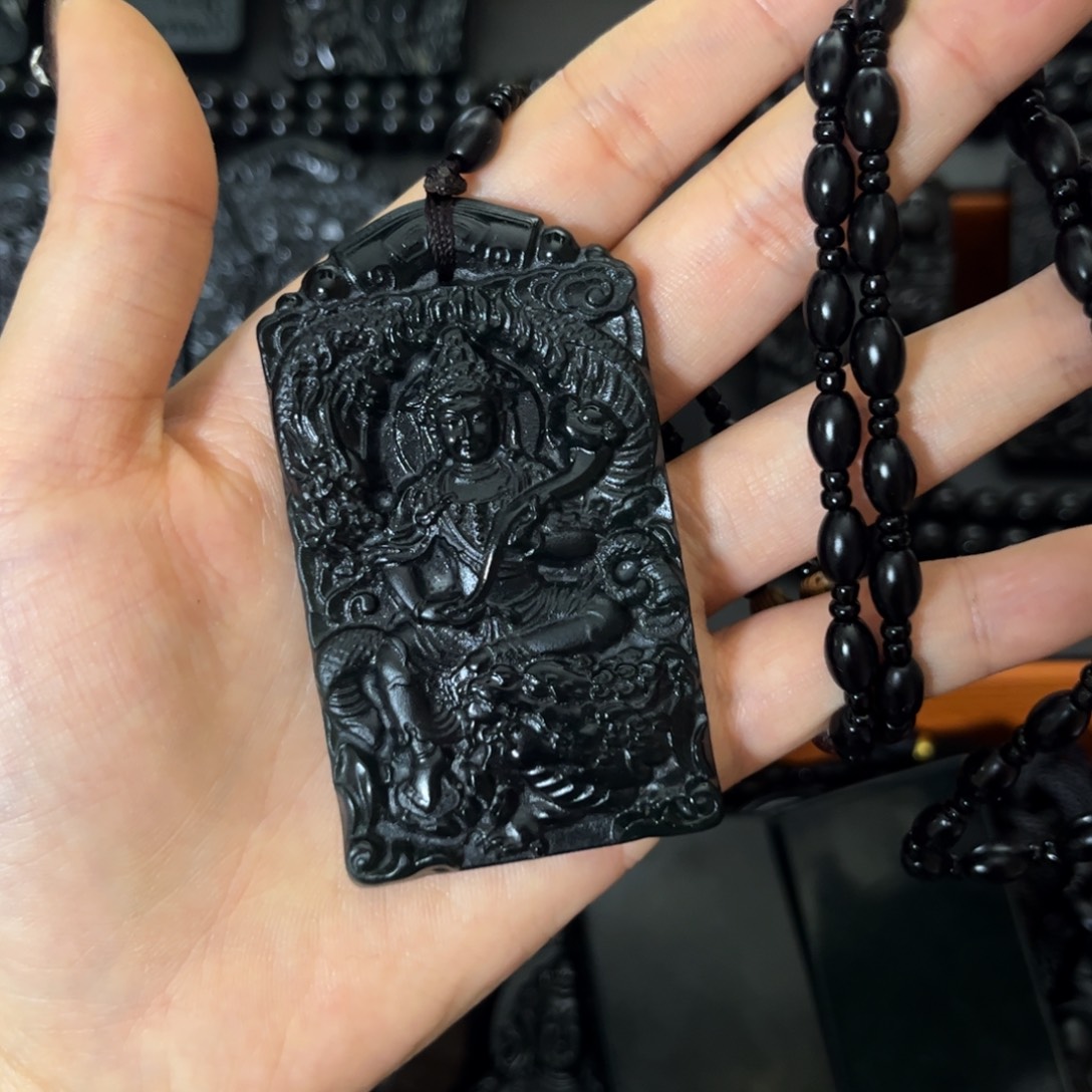 紫***生蛇纹石玉未镶嵌颈饰