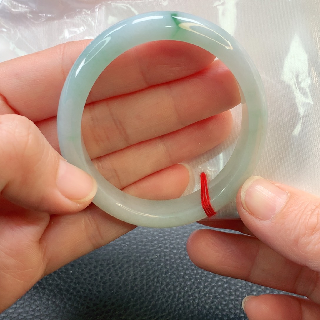 翡翠手镯未镶嵌55贵妃