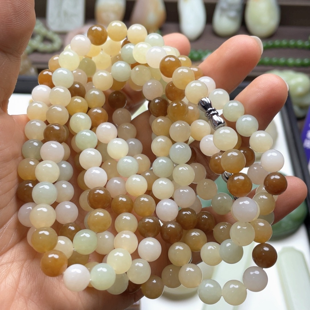 颈饰未镶嵌和田玉挺**乐