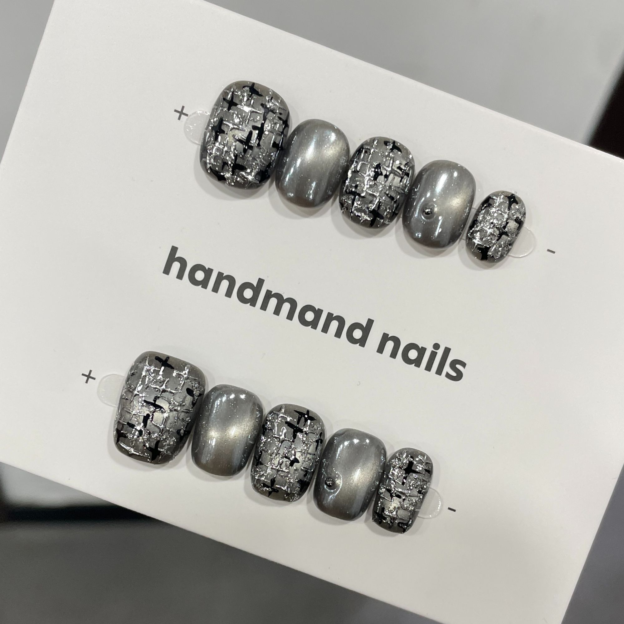  【深色小香风】纯手工秋冬甜酷手绘小香风可猫眼美甲穿戴甲显白