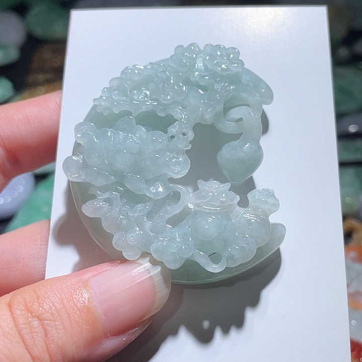 颈饰未镶嵌翡翠天