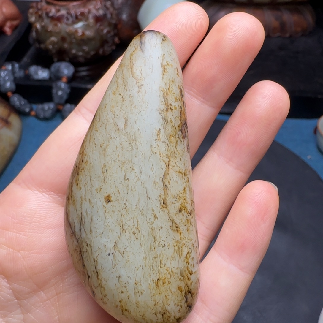 在***。和田玉（糖玉）未镶嵌挂件