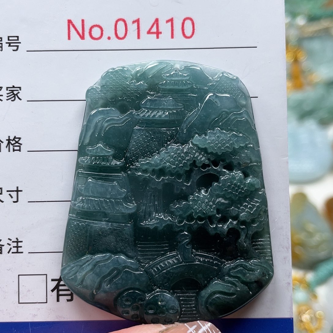 翡翠颈饰未镶嵌翡玉缘翡翠挂件