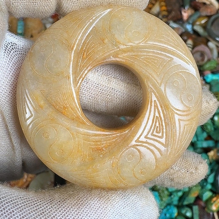 和田玉未镶嵌挂件