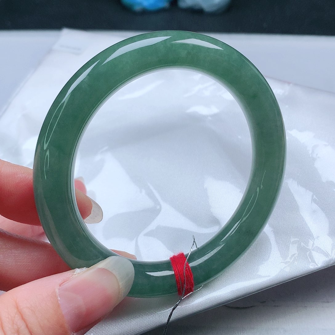 翡翠手镯未镶嵌57圆