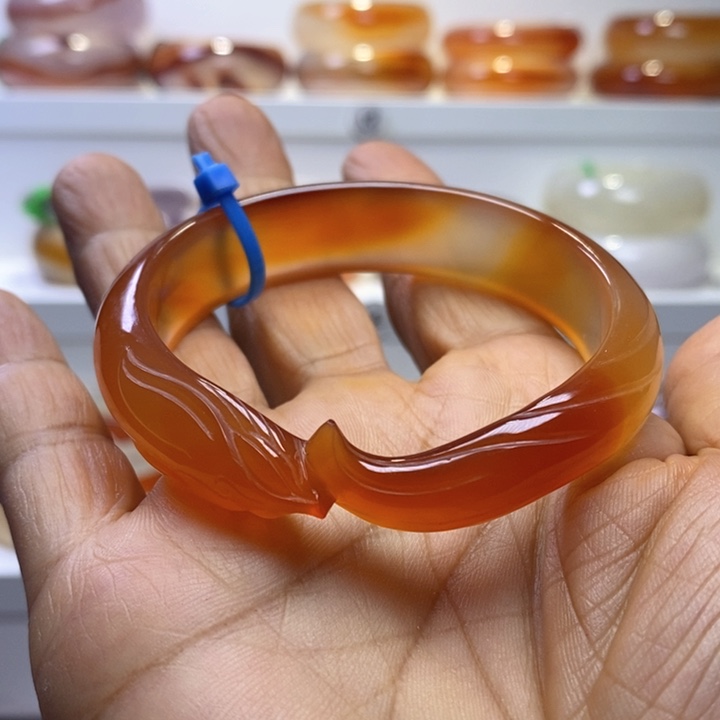 玛瑙/玉髓手镯未镶嵌