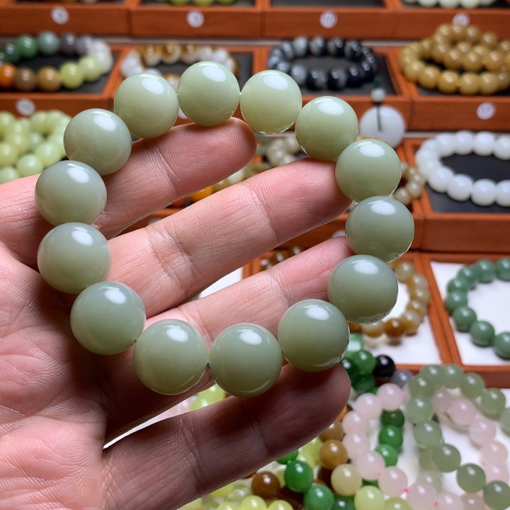 和田玉手串未镶嵌