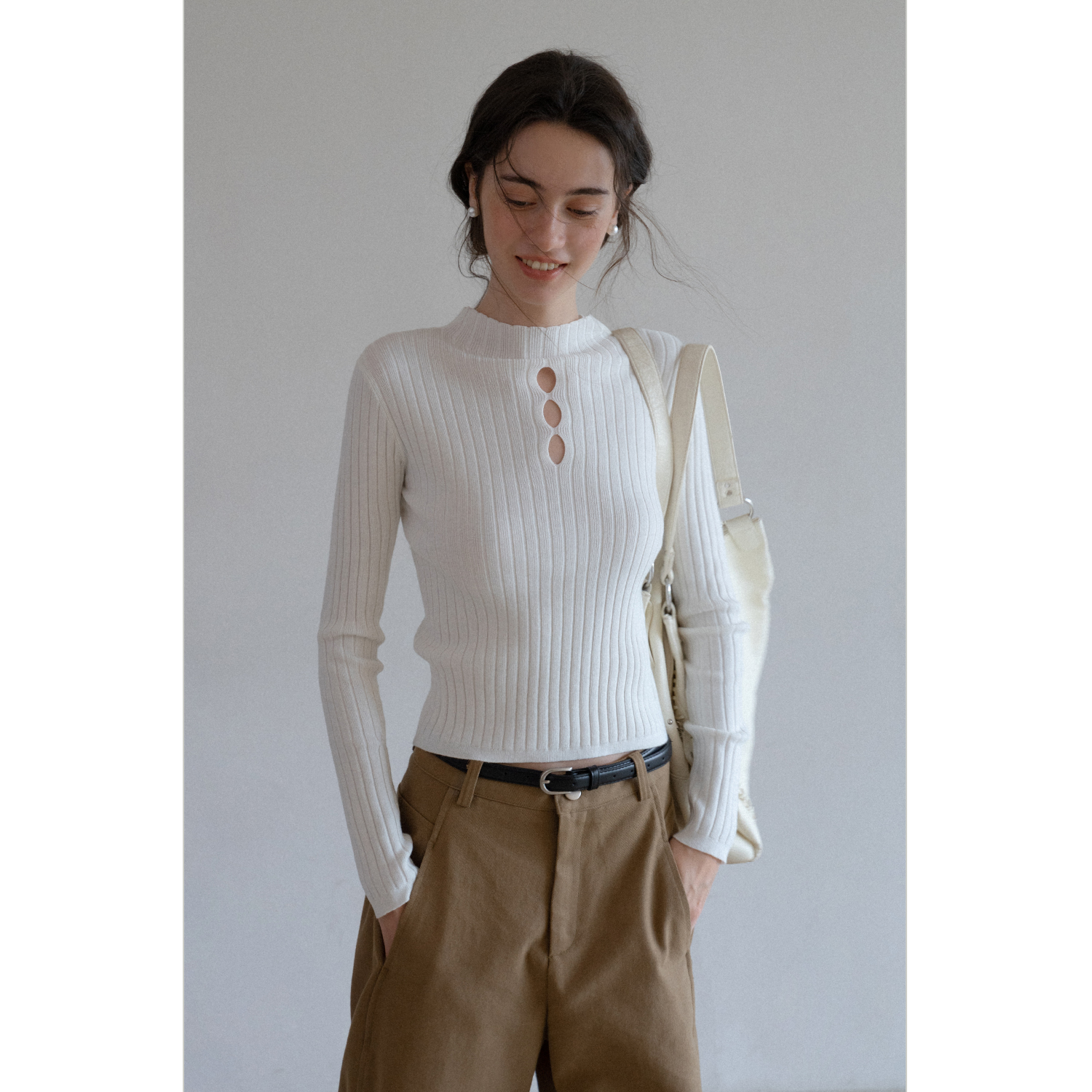 EGGKA立领镂空设计感坑条针织衫气质显瘦打底长袖上衣E25A80194BK