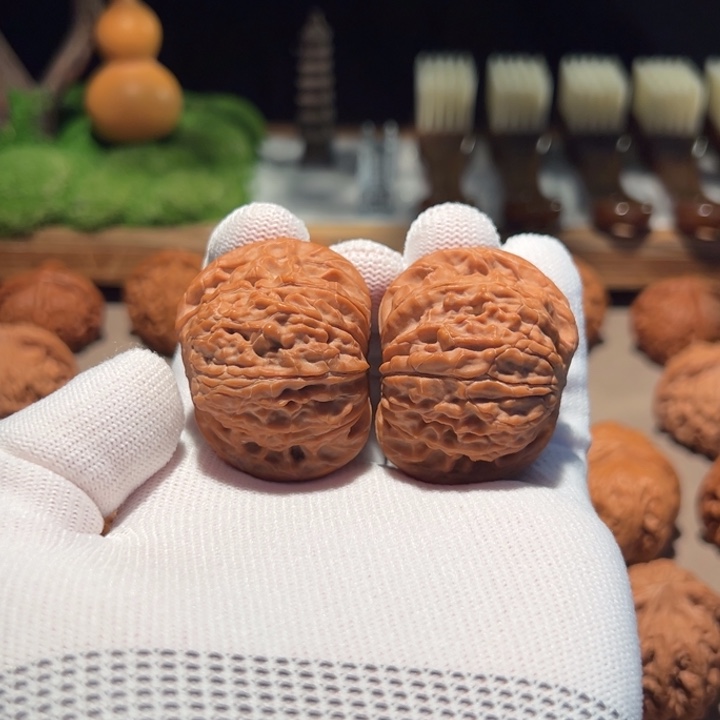 文玩核桃把件起*蝴蝶磨