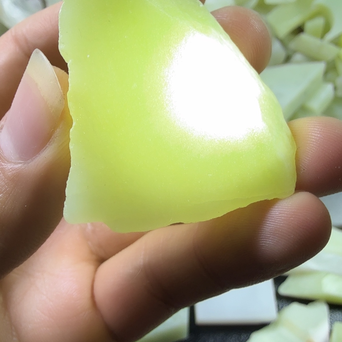 和田玉（糖玉）未镶嵌挂件