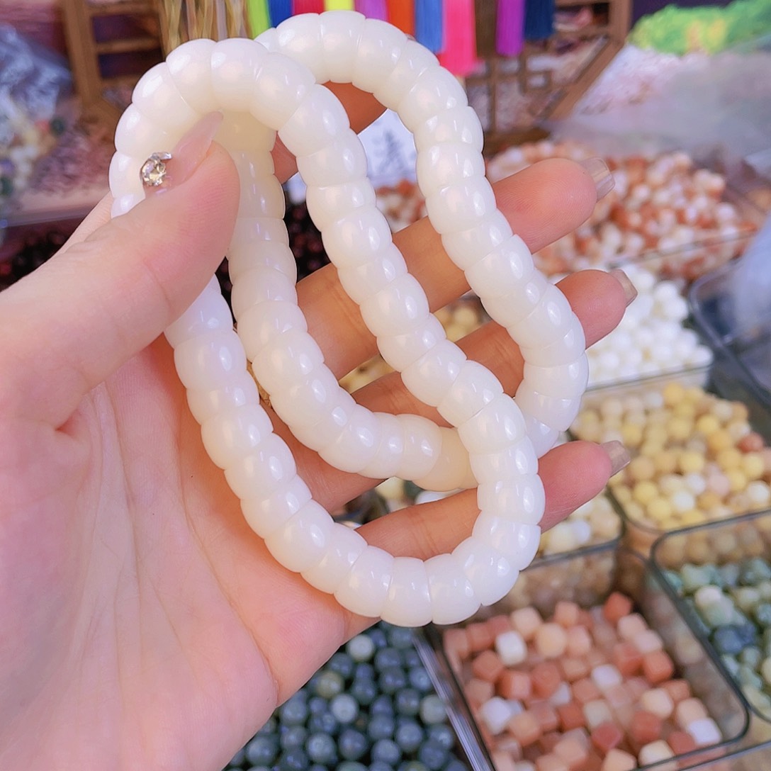 白玉菩提吊坠全品2条