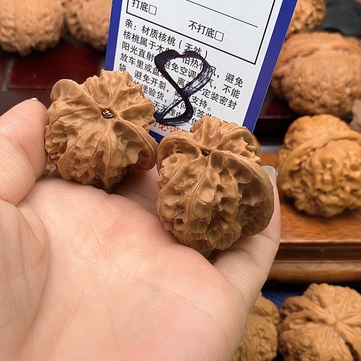 桃核吊坠磐石子头38