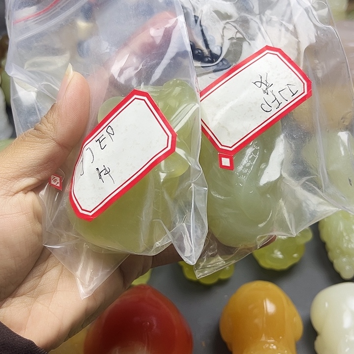 玉石雕刻品碧玺（处理）T**D