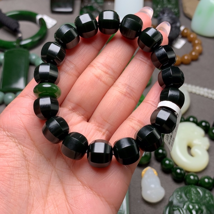 和田玉未镶嵌手串