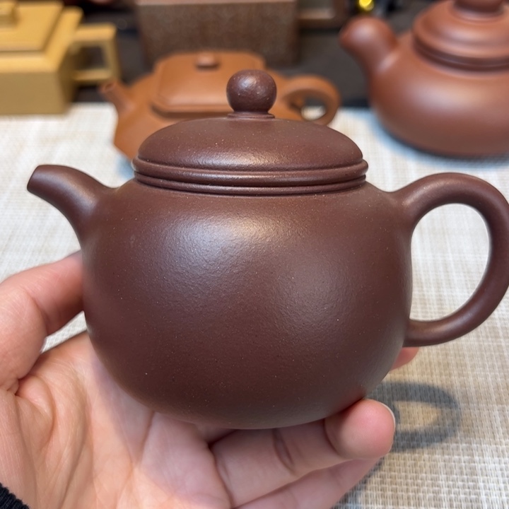 紫砂茶壶匏尊，容量190毫升，紫泥