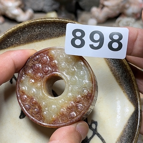 摆件瓷器制作过程是根据不同种类及形状进行