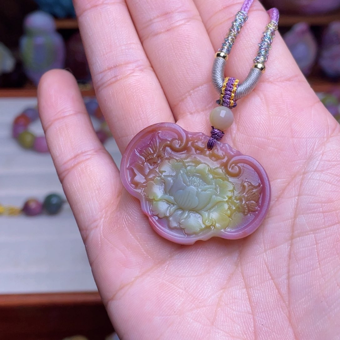 玛瑙/玉髓珠宝半成品未镶嵌盐源玛瑙