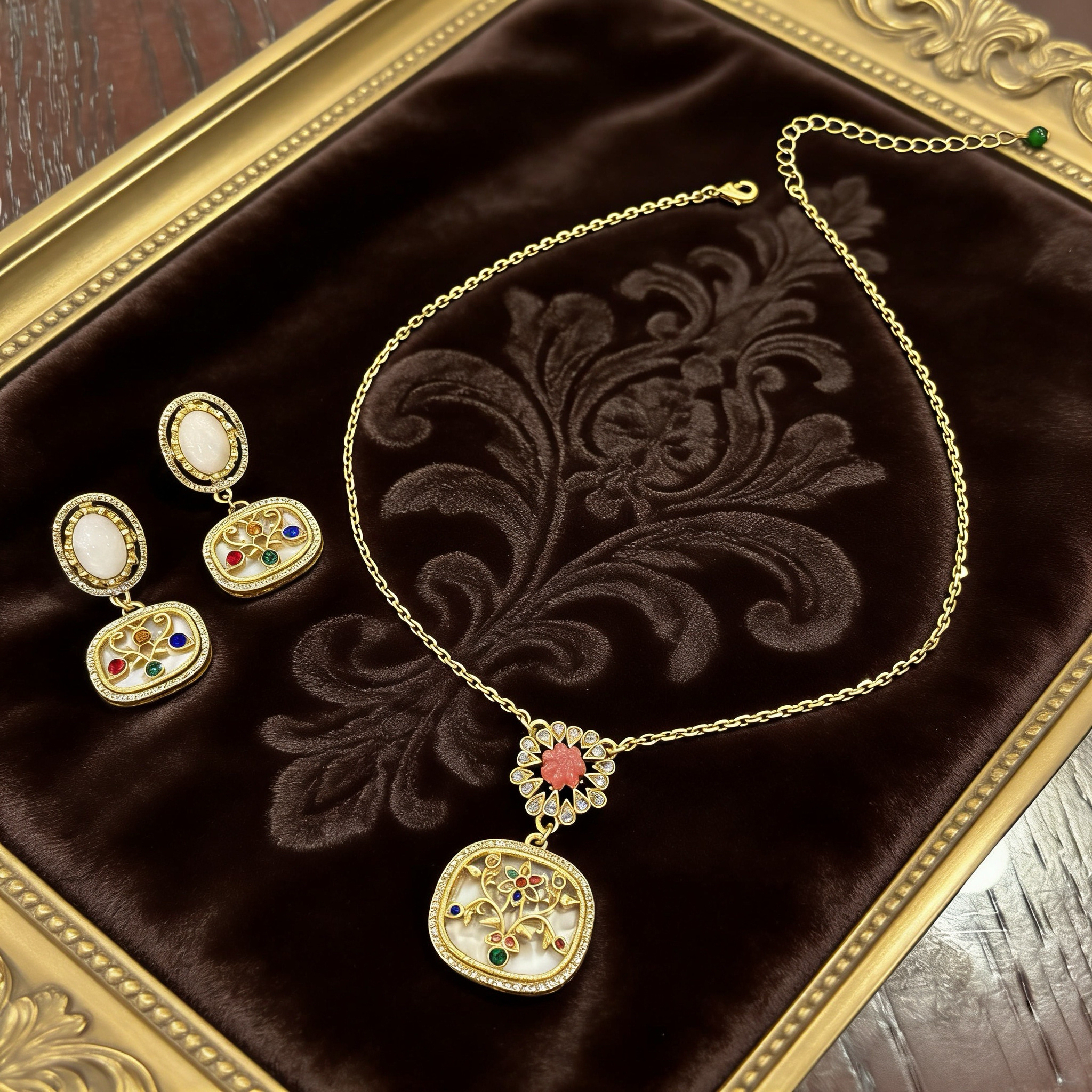 铜合金耳饰 中古轻奢耳饰复古怀旧轻奢百搭古法经典宫廷风