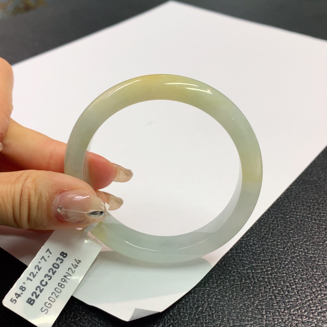 翡翠手镯未镶嵌缅甸翡翠手镯