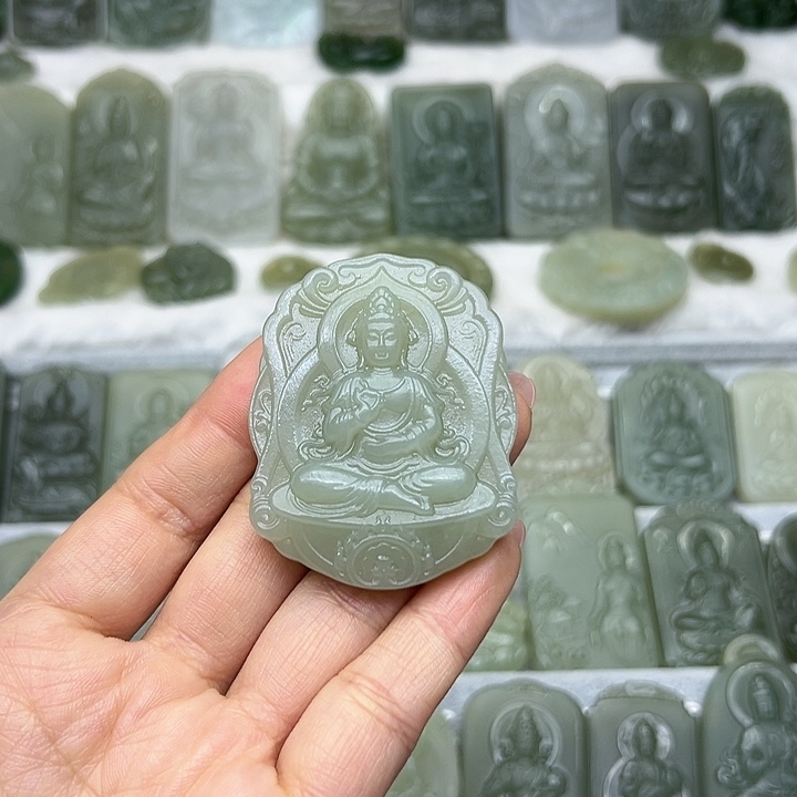 和田玉颈饰未镶嵌沉**叔