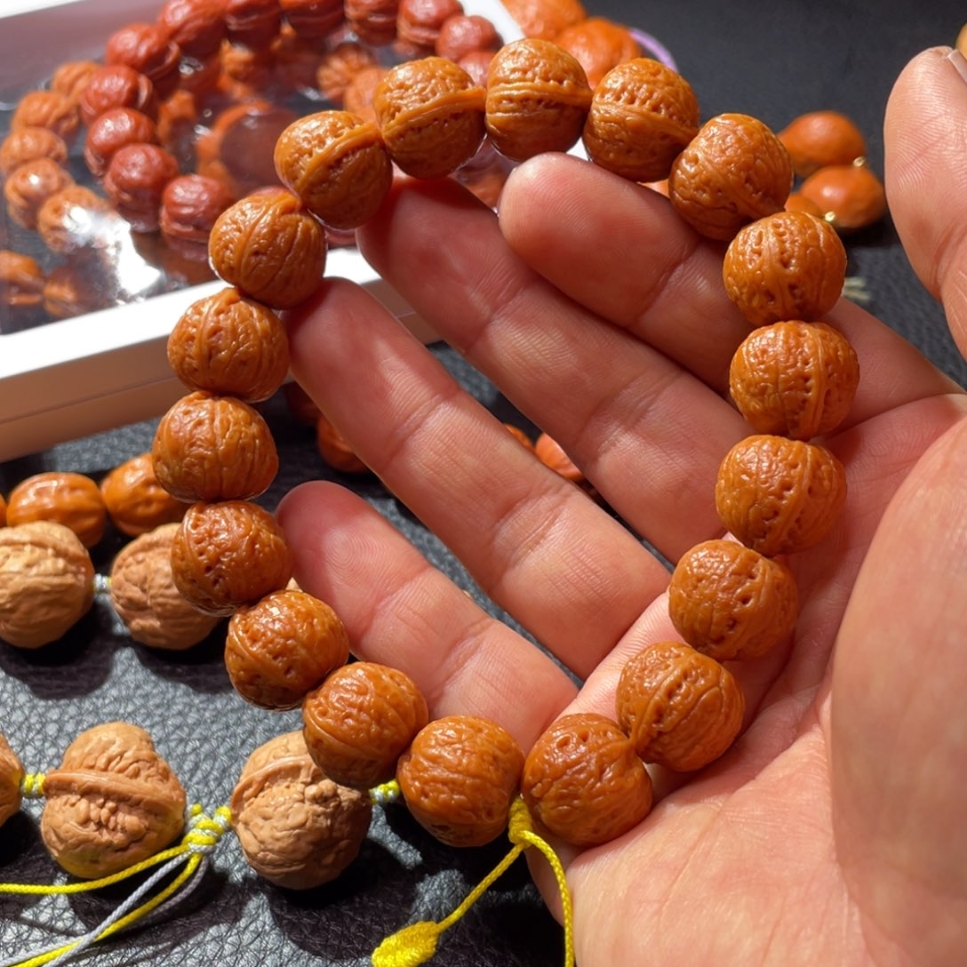 文玩核桃手串任*河福利