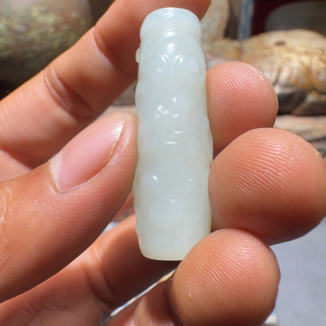 荣***堂和田玉（糖玉）未镶嵌颈饰