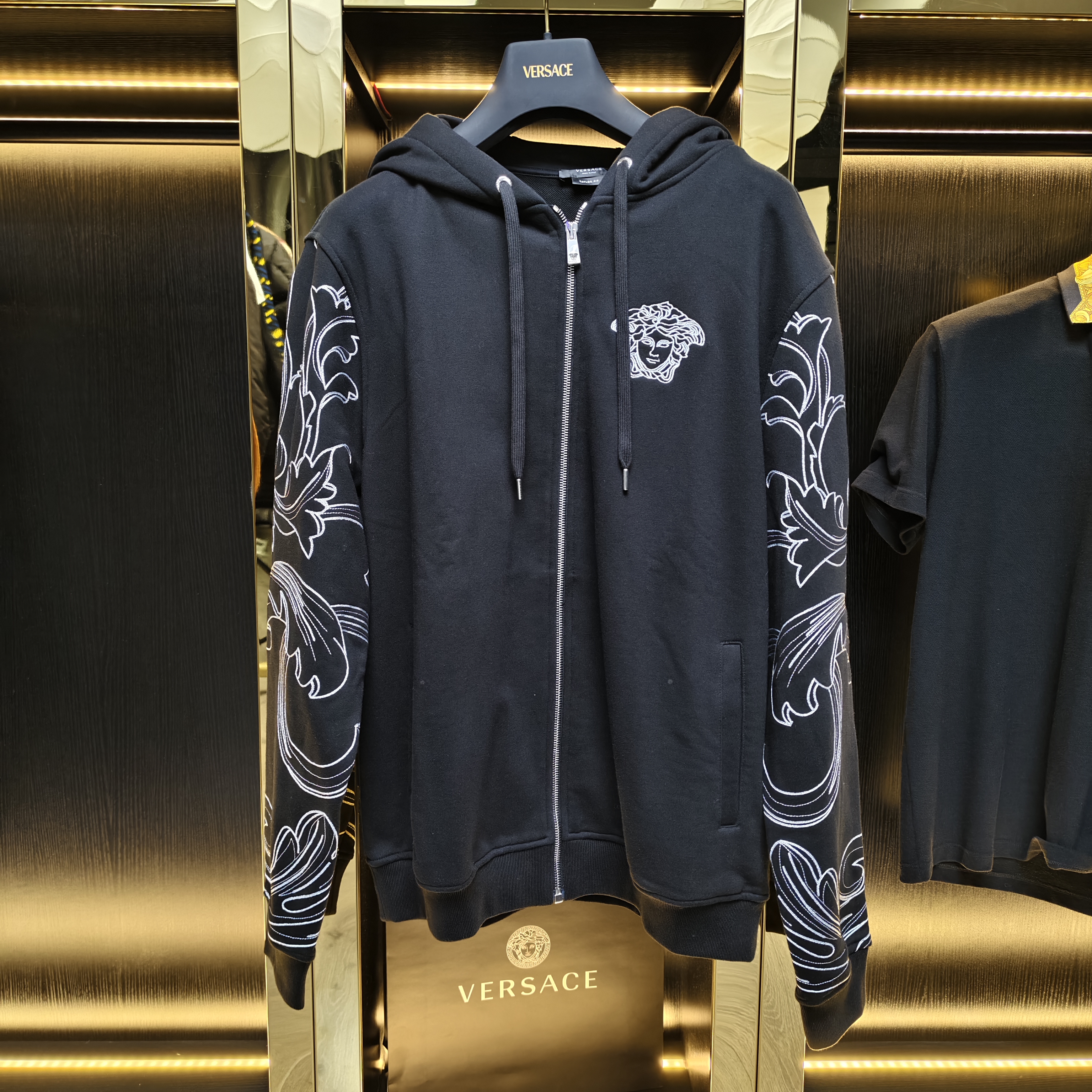 未使用 VERSACE/范思哲 男士黑色运动休闲时尚连帽卫衣