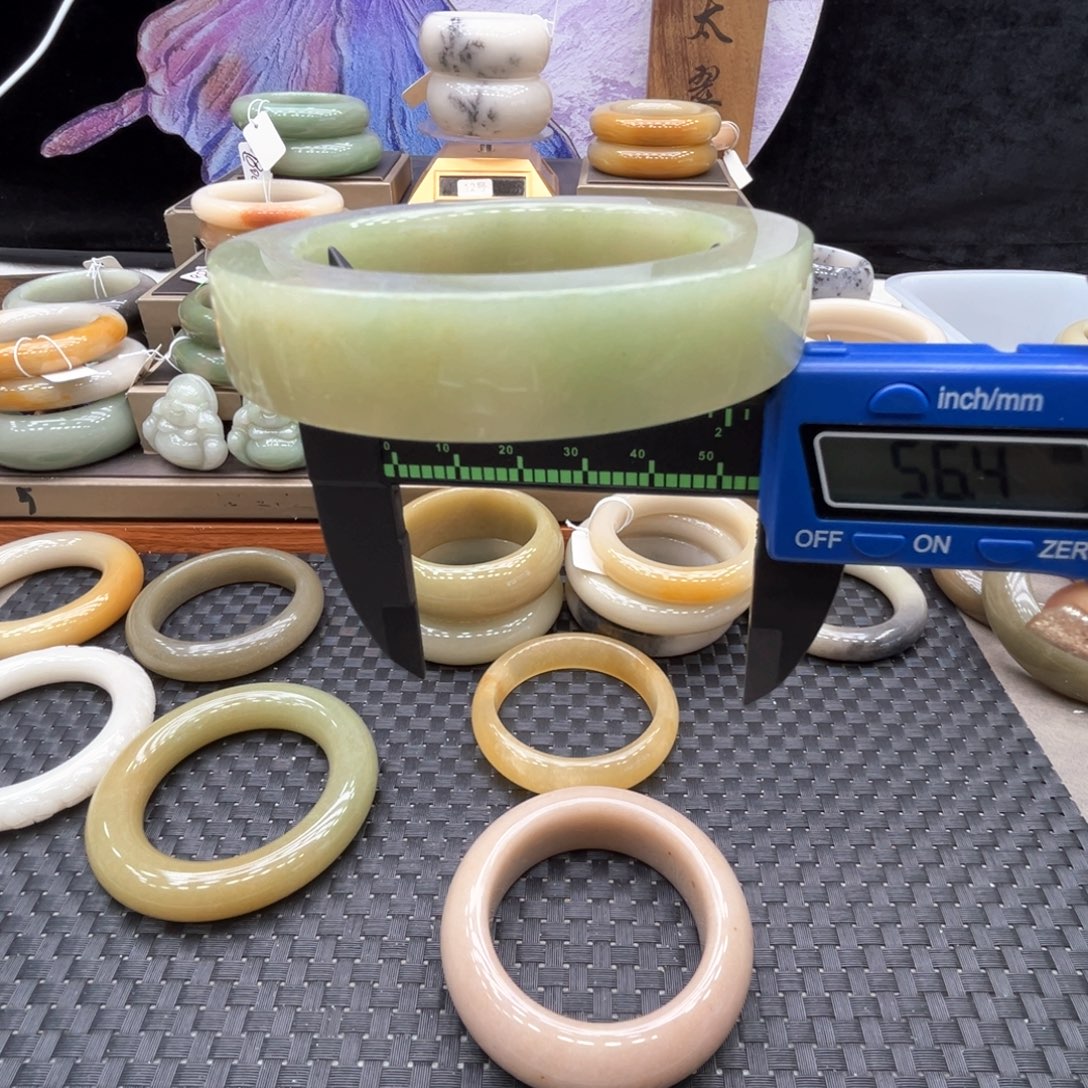 石英质玉合金手镯