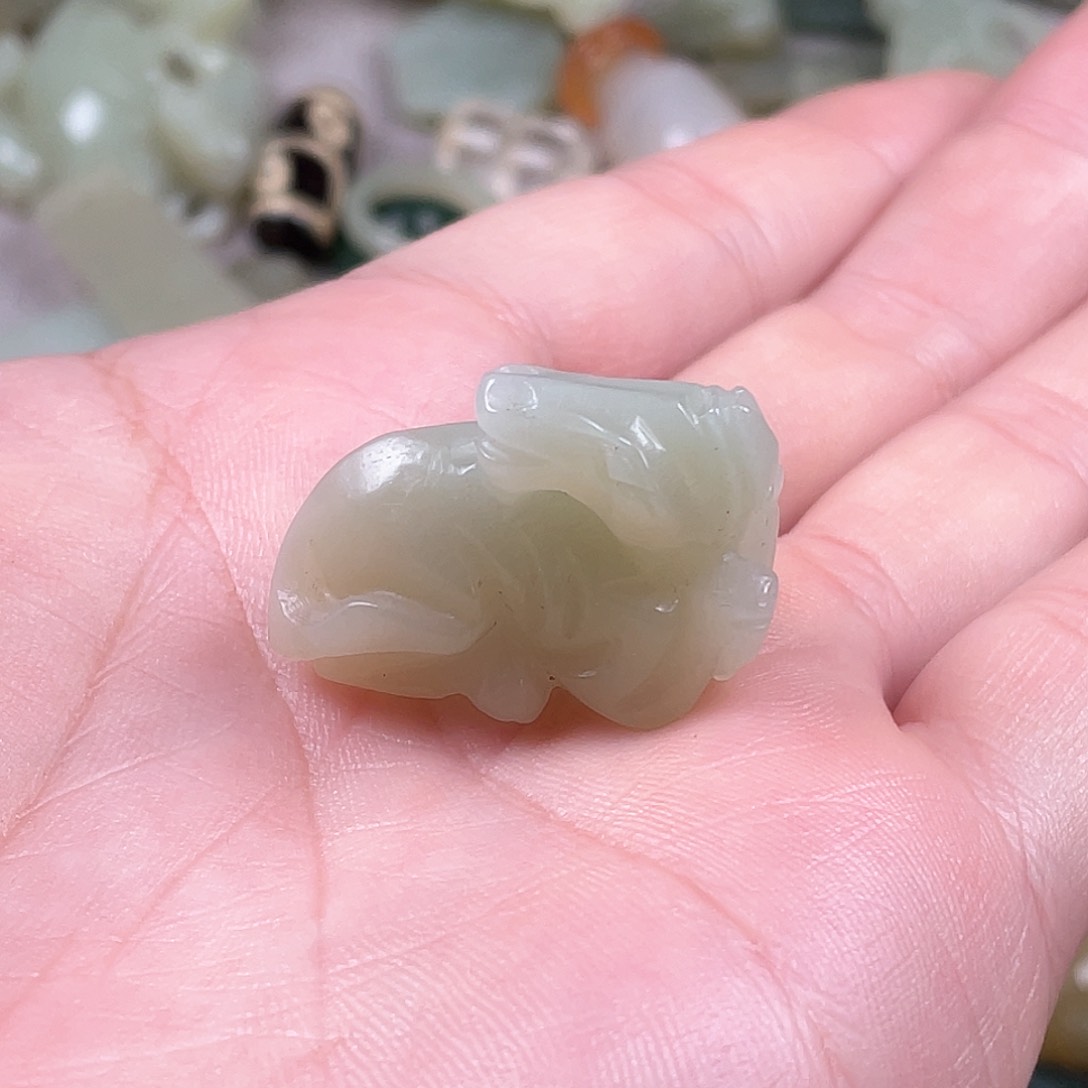 和田玉（糖玉）颈饰未镶嵌