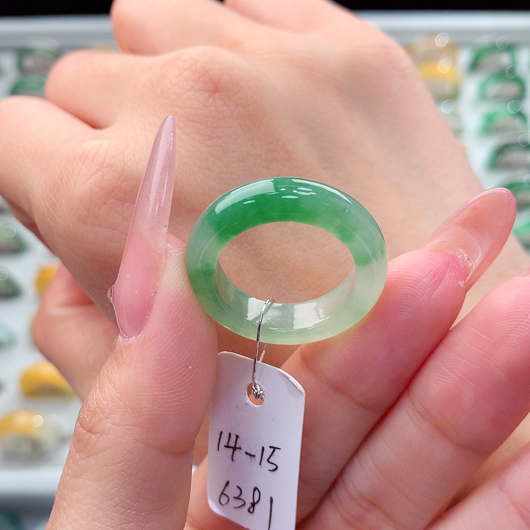 翡翠戒指未镶嵌14.15号