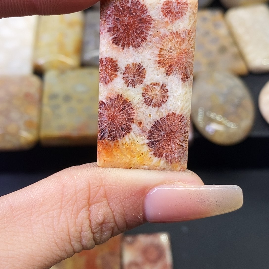 硅化玉颈饰合金余***老