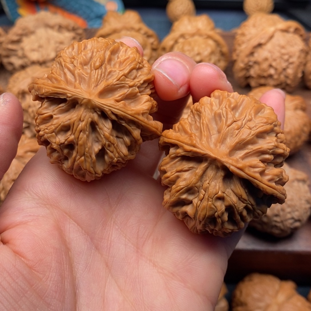 文玩核桃把件42原桩大肚苹果园