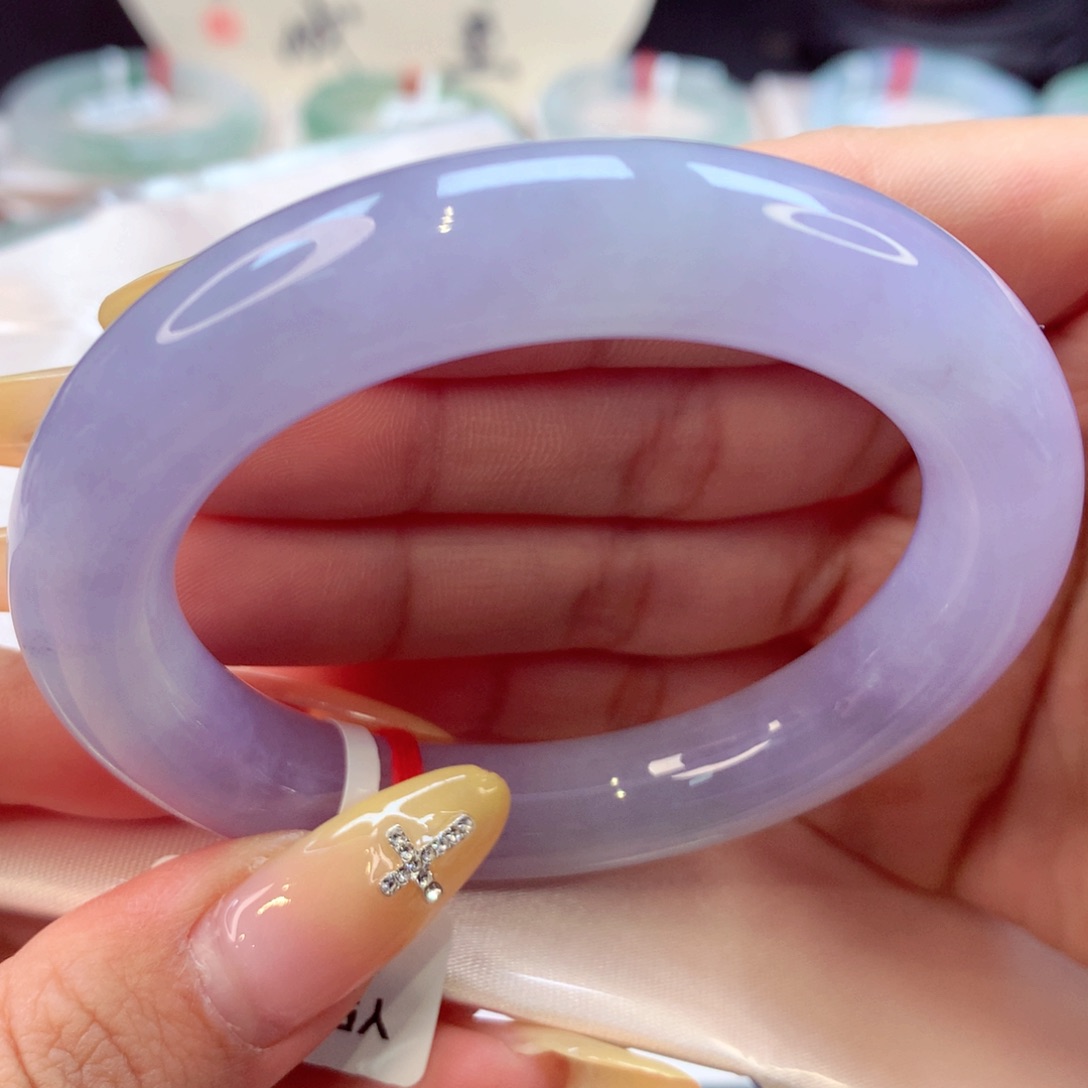 翡翠手镯未镶嵌圆条5号66