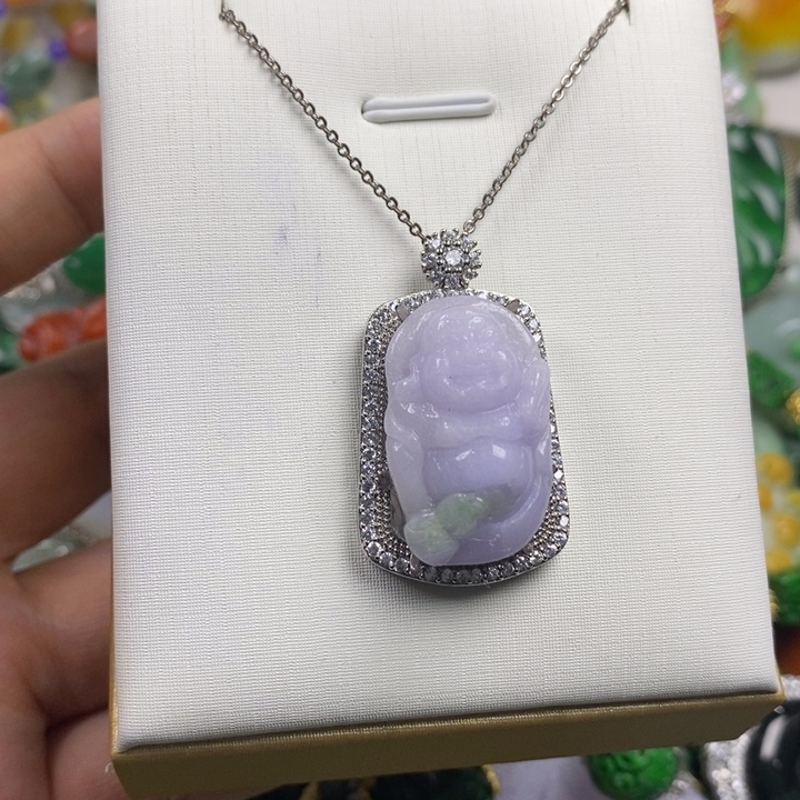 翡翠未镶嵌吊坠(赠链)