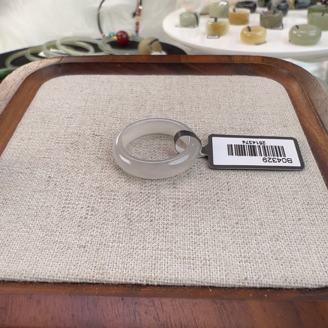 和田玉未镶嵌戒指w32冰灰圆条18’0不退换