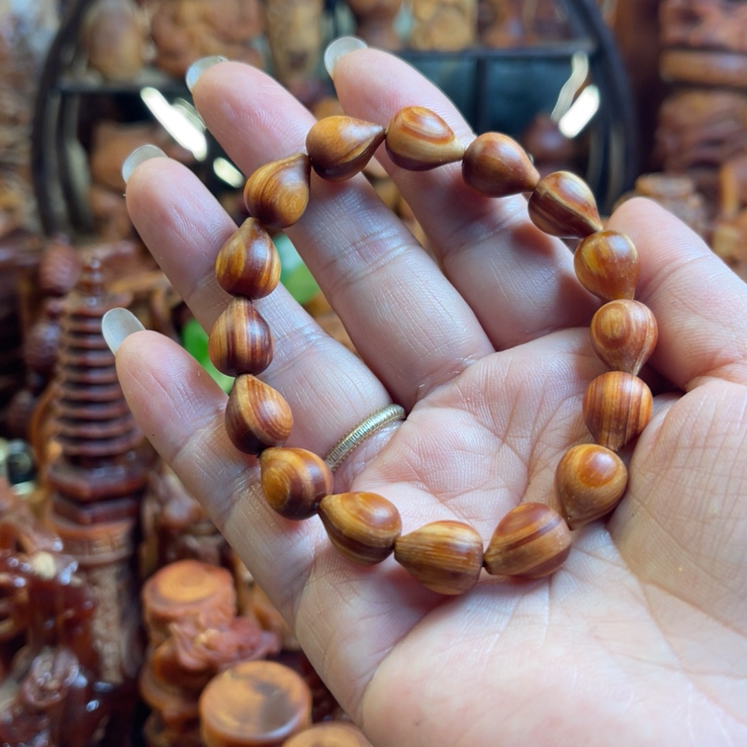 松木（琥珀木）其他微瑕水滴手串