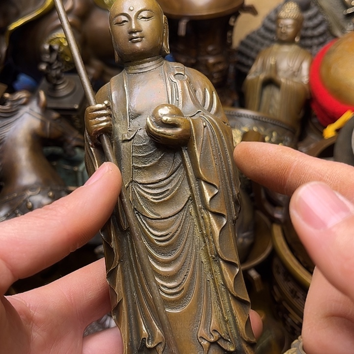 精美铜器批发档口